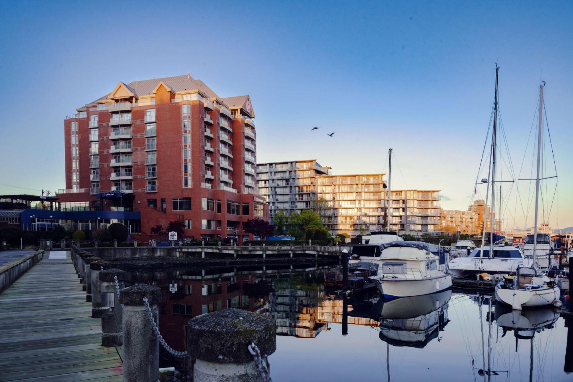 Coast Victoria Hotel & Marina By Apa Dış mekan fotoğraf